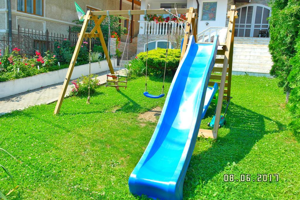 מלון Băile Olăneşti Casa Giulia מראה חיצוני תמונה